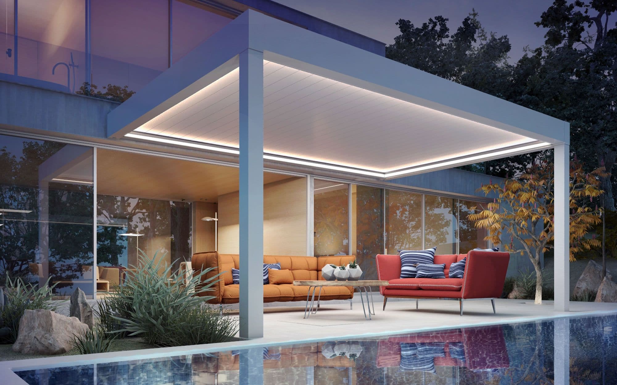 Havuz kenarında LED aydınlatmalı biyoklimatik pergola; altında oturma grubu, akşam saatinde.